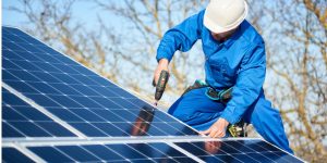 Installation Maintenance Panneaux Solaires Photovoltaïques à Helstroff